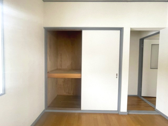 大津市南小松中古戸建の収納