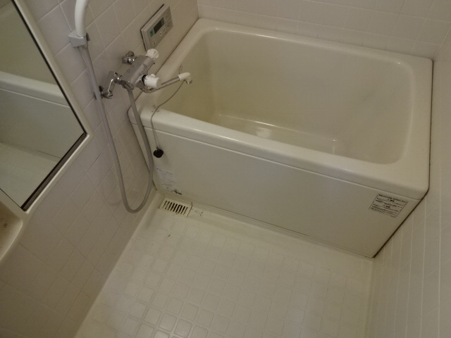 フレイグランス田寺の浴室