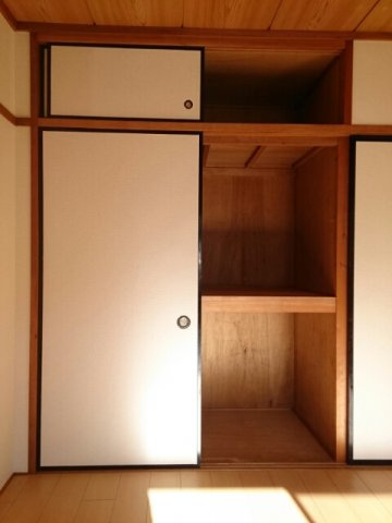 シティハイツ峰の収納