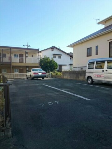 シティハイツ峰の駐車場
