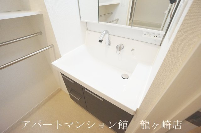 エスタシオンの独立洗面台