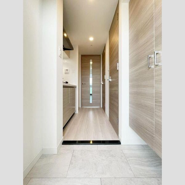 S-RESIDENCE小阪azureの玄関