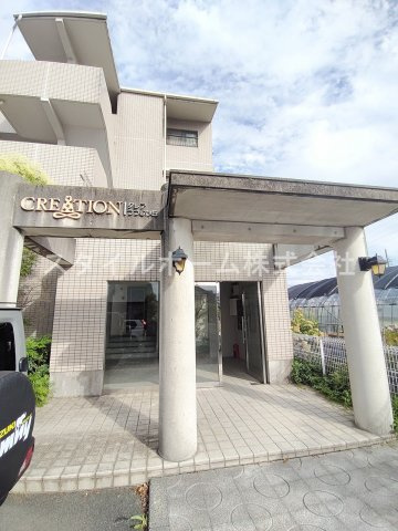 クレアつつじが丘のエントランス|清潔なエントランスです