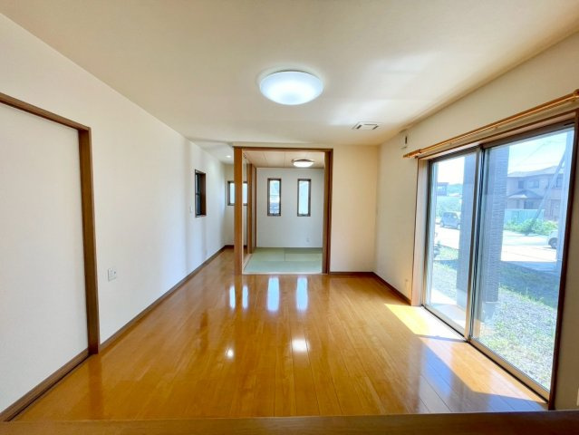 【居間・リビング】 | 桐生市新宿三丁目　中古住宅