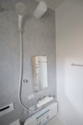 《仲介手数料無料》蓮田市椿山４丁目17-9(全1戸)新築一戸建てリーブルガーデンの浴室|撮影日 2025年9月18日 15:40 晴れ