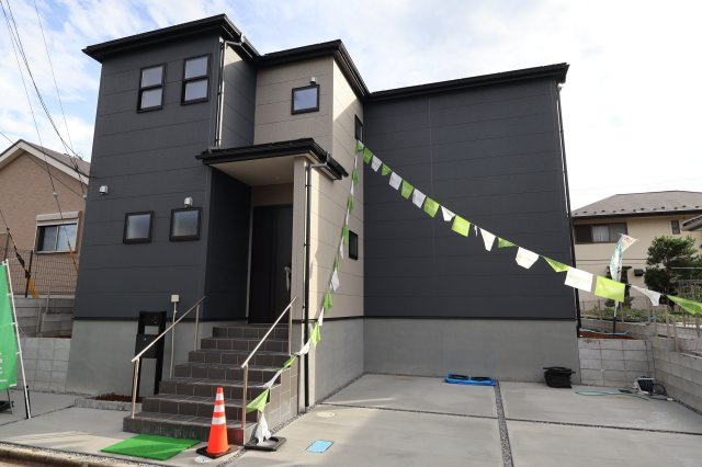 《仲介手数料無料》蓮田市椿山４丁目17-9(全1戸)新築一戸建てリーブルガーデンの外観|撮影日 2025年9月18日 15:40 晴れ