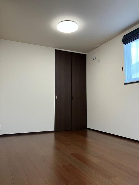 新富町戸建の収納