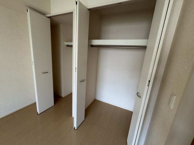 グランチュイールA棟の収納