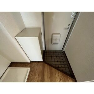 Surplus　Oneホープスの玄関