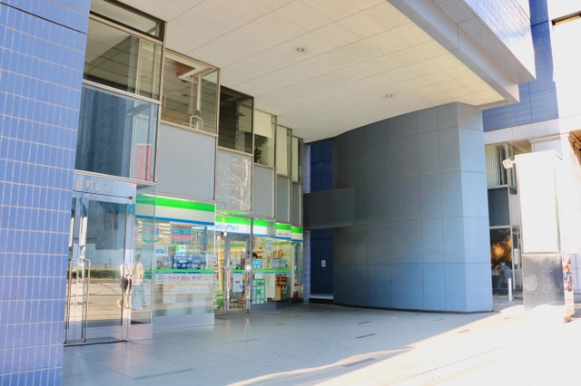 メイゾン麹町の周辺|コンビニ