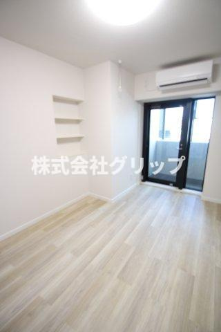 クレヴィスタ阪東橋の洋室