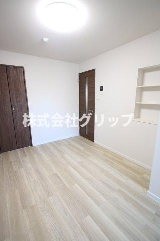 クレヴィスタ阪東橋の洋室