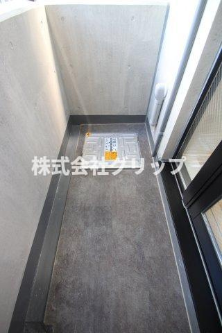 クレヴィスタ阪東橋のバルコニー