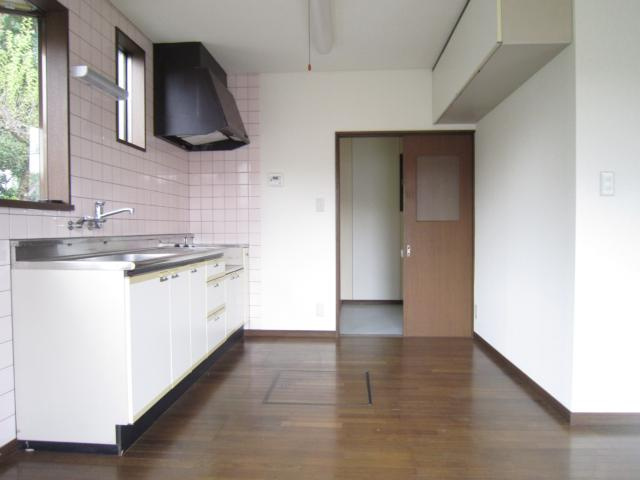 用田テラスＣ棟の居間・リビング