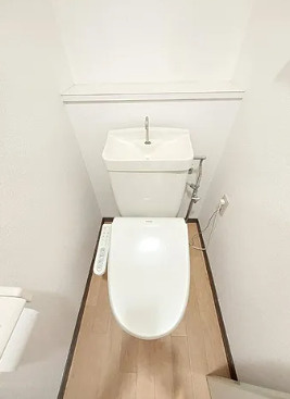 【トイレ】 | グランエトワール | ※別部屋の写真