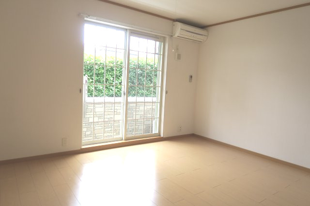 さいたま市浦和区領家３丁目のアパートの洋室