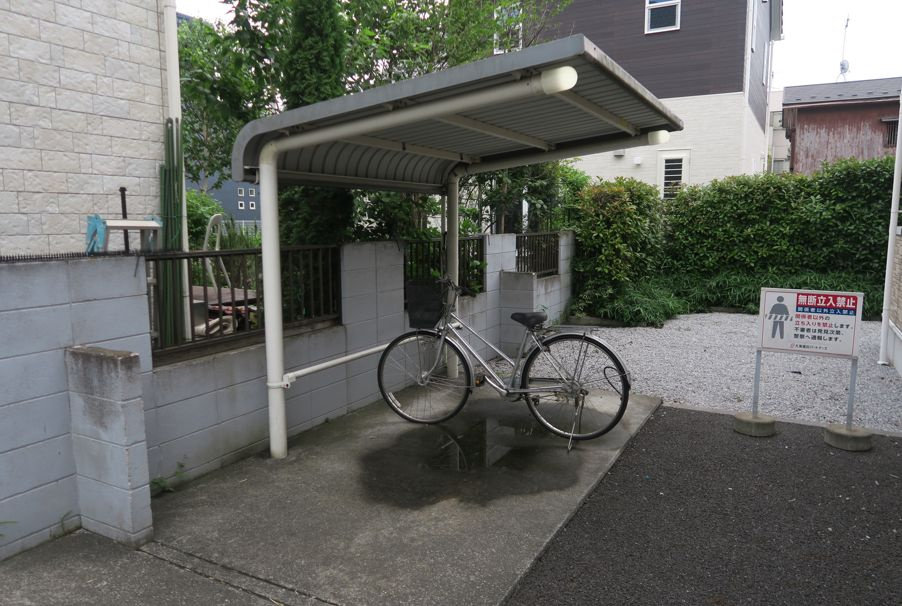 さいたま市浦和区領家３丁目のアパートのその他共用部分|☆敷地内屋根付き駐輪場完備☆