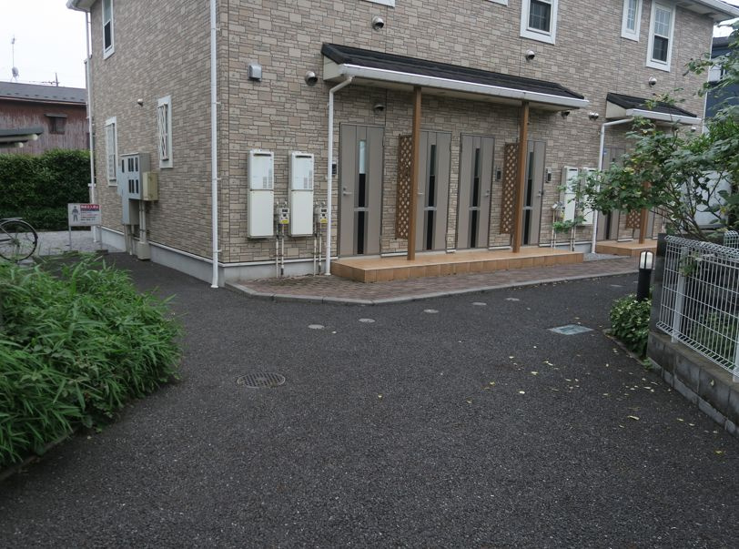 さいたま市浦和区領家３丁目のアパートのエントランス|☆広々とした入口・閑静な住宅街です☆