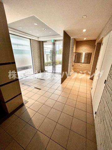 Alice Garden Esakaのエントランス