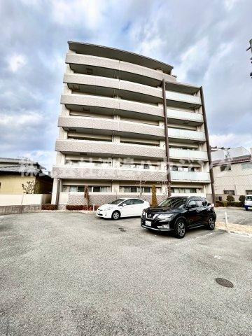 Alice Garden Esakaの外観