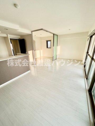 Alice Garden Esakaの内装