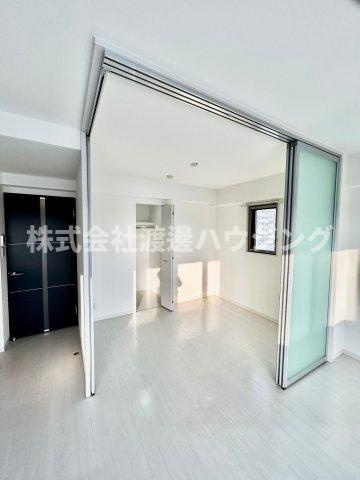 Alice Garden Esakaの寝室