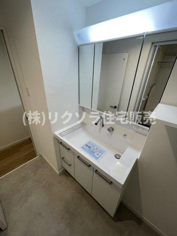 レックスシティ枚方の独立洗面台|■物件内覧・資金計画相談・住宅ローン相談、リフォーム相談、お問合せ受付中■
※当日・翌日のご内覧、ご相談はお電話でのお問合せがスムーズです！