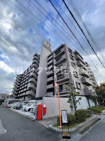 レックスシティ枚方の外観|新しい生活にいかがでしょうか？外観はお住まいの顔になります。こだわりたいポイントですね。水回りリフォームやリノベーションも承ってます。
■現地見学・資金計画相談・住宅ローン相談もお問合せ受付中■