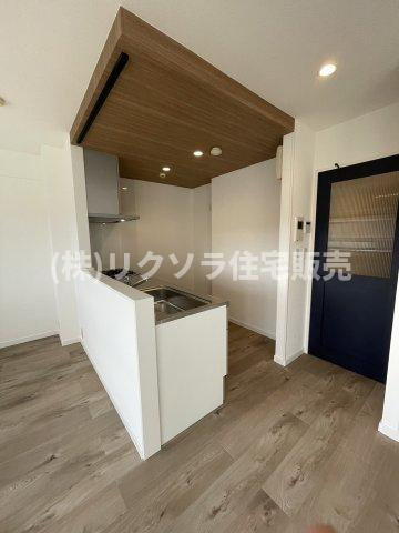 レックスシティ枚方の居間・リビング|LDK15.4帖
■物件内覧・資金計画相談・住宅ローン相談、リフォーム相談、お問合せ受付中■
※当日・翌日のご内覧、ご相談はお電話でのお問合せがスムーズです！