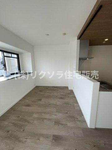 レックスシティ枚方の居間・リビング|■物件内覧・資金計画相談・住宅ローン相談、リフォーム相談、お問合せ受付中■
※当日・翌日のご内覧、ご相談はお電話でのお問合せがスムーズです！