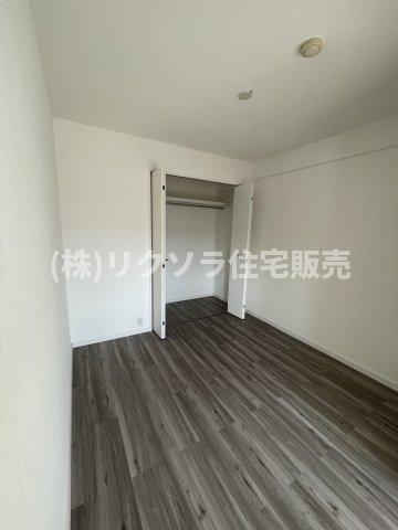 レックスシティ枚方の子供部屋|洋室4.5帖
■物件内覧・資金計画相談・住宅ローン相談、リフォーム相談、お問合せ受付中■
※当日・翌日のご内覧、ご相談はお電話でのお問合せがスムーズです！