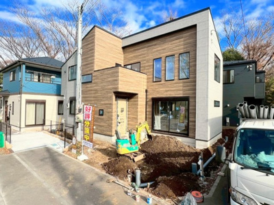 【前面道路含む現地写真】 | ◆北野川新築戸建て◆ | ◆前面道路も幅員があり車の運転も安心！前面道路は閑静な住宅地。車通りの少ない道路です。お子様にも安心です。