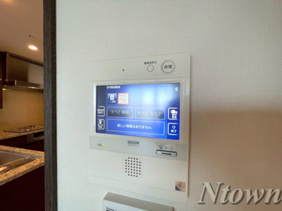 【セキュリティ】 | プラウドタワー名古屋栄 | モニター付きインターフォンです