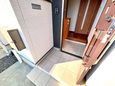 【エントランス】 | コォーリング春日