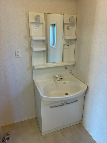 パティオフローラC棟の独立洗面台