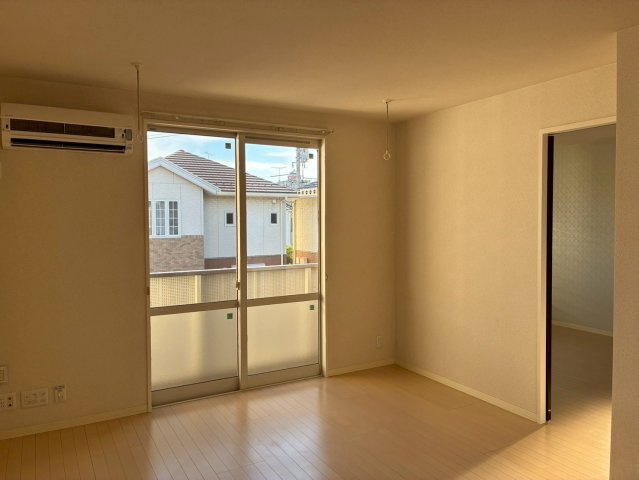 パティオフローラC棟の居間・リビング