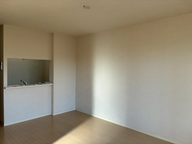 パティオフローラC棟の居間・リビング