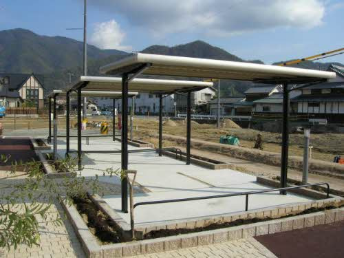 パティオフローラC棟の駐車場