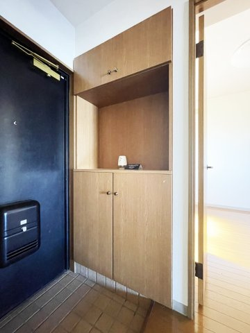 パレスヒーローの玄関