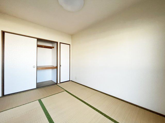 パレスヒーローの居間・リビング