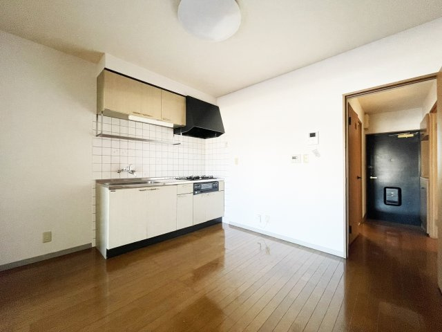 パレスヒーローの居間・リビング