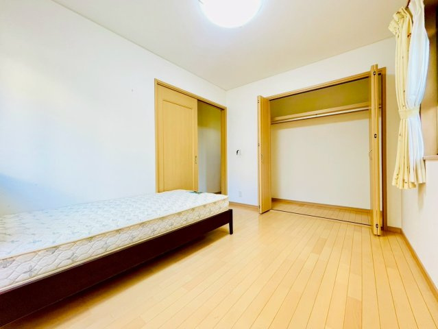 名東区猪子石一丁目戸建の洋室|洋室約5.8帖②