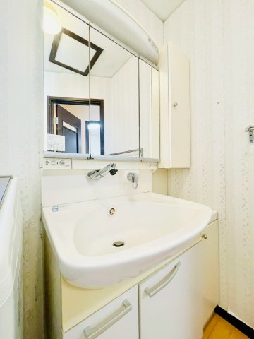 名東区猪子石一丁目戸建の独立洗面台|洗面台