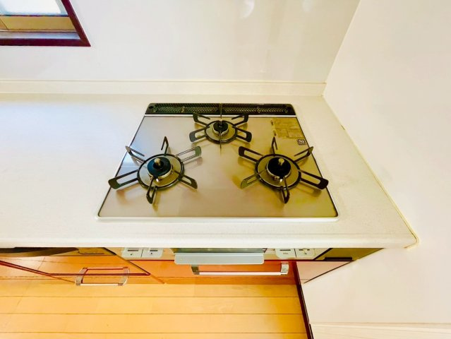 名東区猪子石一丁目戸建の設備|コンロ