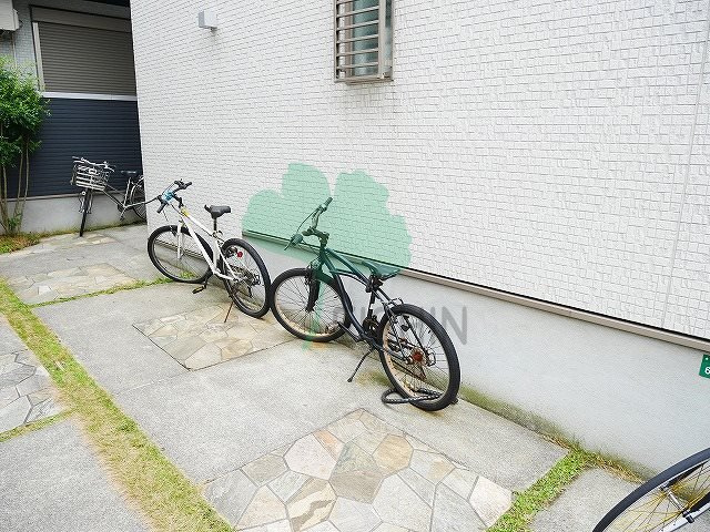 Grandtic comfort(グランティックコンフォート)の駐車場|駐輪場