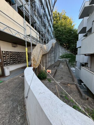 東和プラザB館の庭|改装中