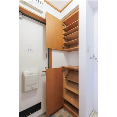 【玄関】 | アビタシオン奈佐原A棟