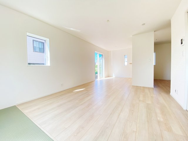 『八王子市新築戸建て』八王子市川口町2159-7【仲介手数料無料】　８９期の居間・リビング|～仲介手数料無料☆八王子ひなた不動産～八王子市川口町　新築戸建て