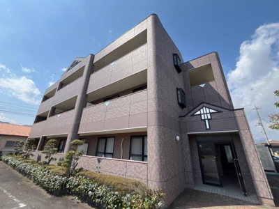 【外観】 | グランヴェール | 外観写真（昼）