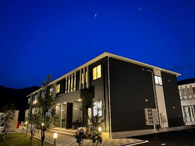 【外観】 | パークサイドヴィレッジ | 外観写真（夜）